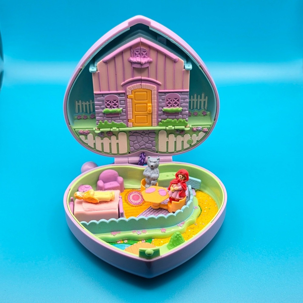 Vintage My Little Fairy Tales Little Red Riding Hood Compact w/ All 3 Figures